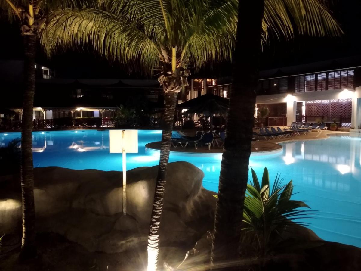 Studio Avec Grande Piscine, Plage Vanille Caraibes Saint-Francois  Exteriör bild